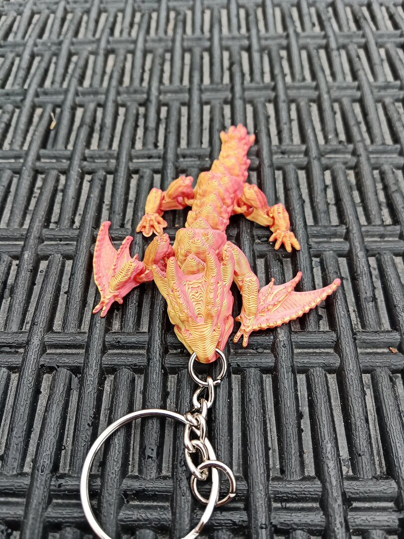 Dragon 2 (gold & red) - 3D Printed