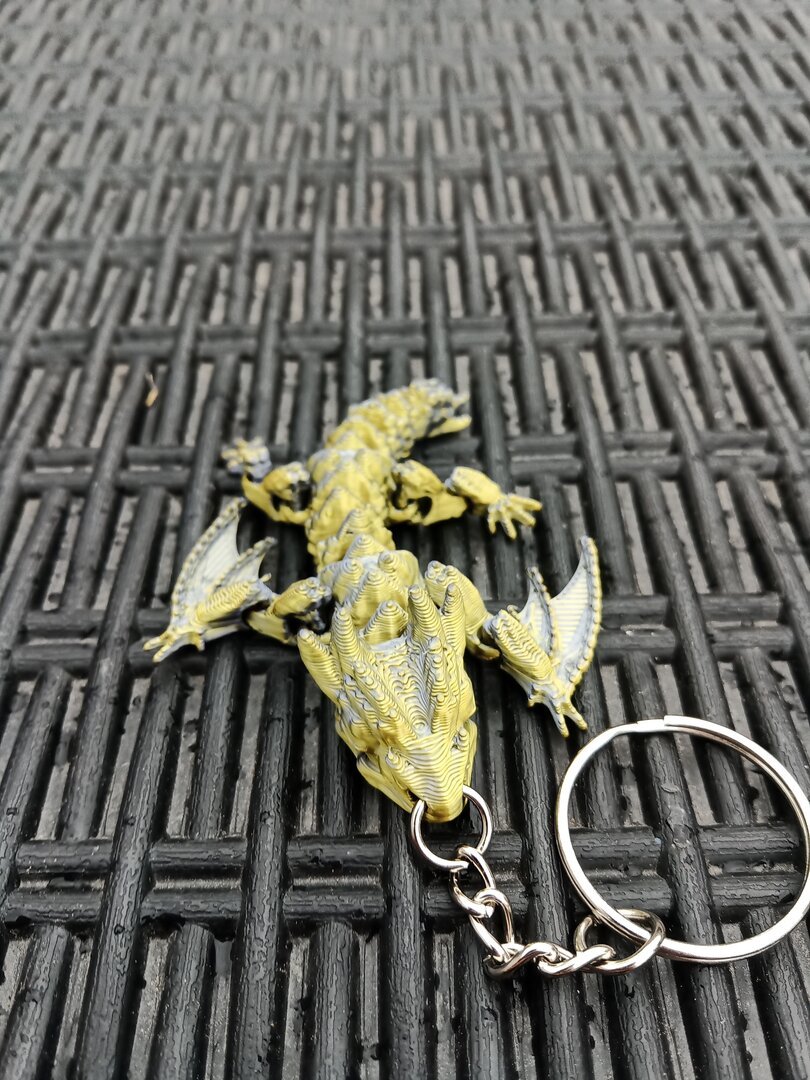 Dragon 2 (black & gold) - 3D Printed
